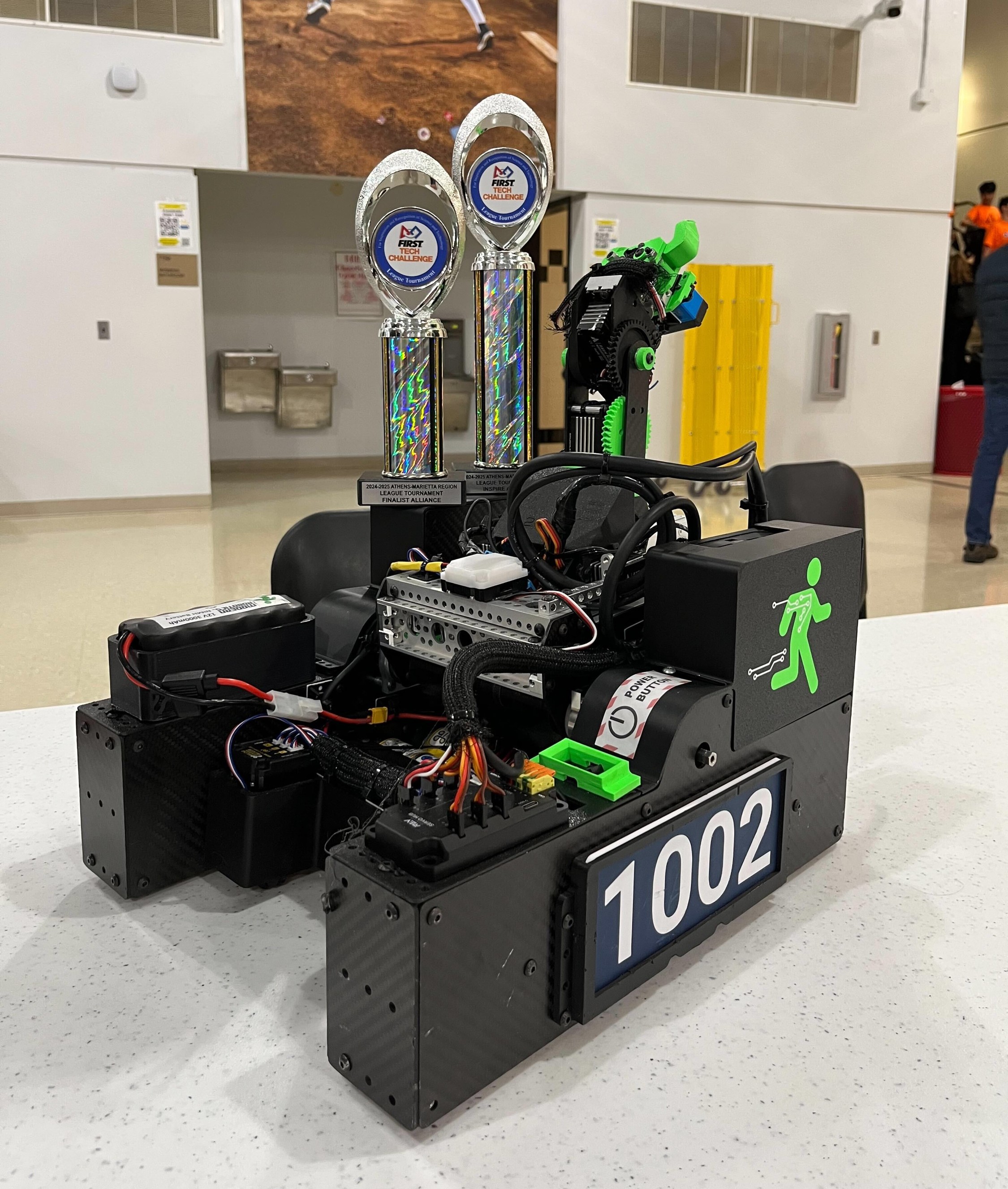 Robotics Team Into the Deep V2 Robot